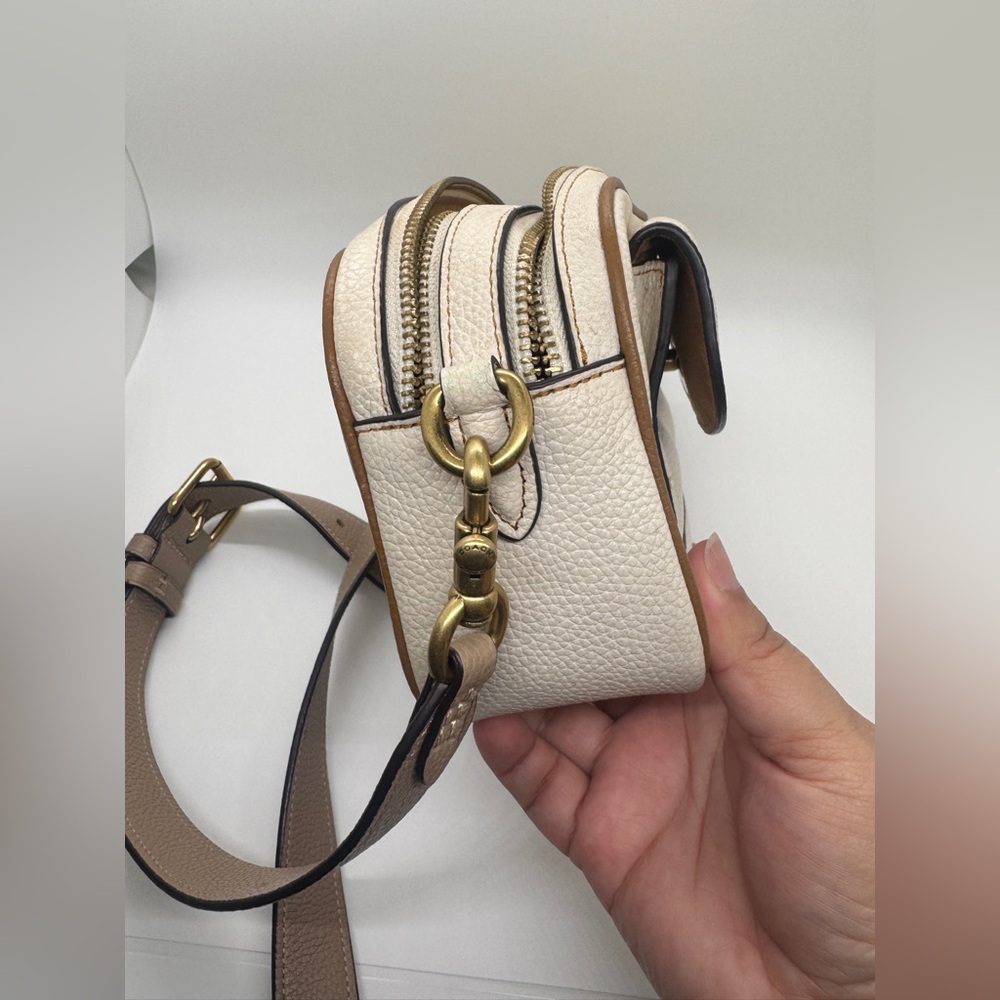Coach Cream and Tan Crossbody Bag - Picture 12 of 17